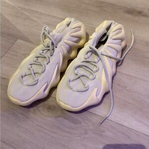 Yeezy 450 Cloud White – Size 12 – Clean